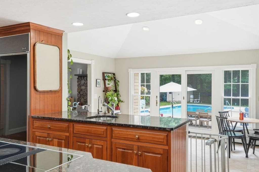 Single Family Residence at 351 Old Farm Road, Hanover MA 02339, Hanover, photo 7 of 39