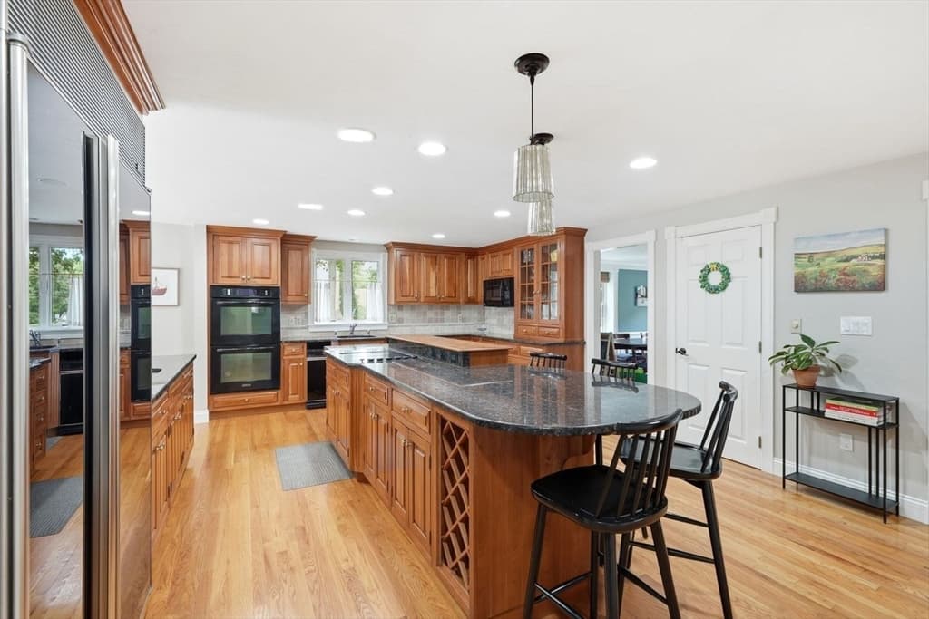 Single Family Residence at 351 Old Farm Road, Hanover MA 02339, Hanover, photo 5 of 39