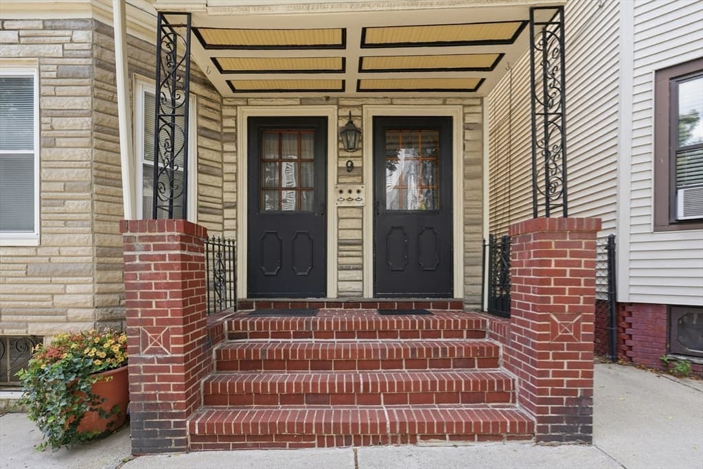 Condominium at 9 Hatch St # 2, Boston MA 02127, Boston, photo 2 of 25