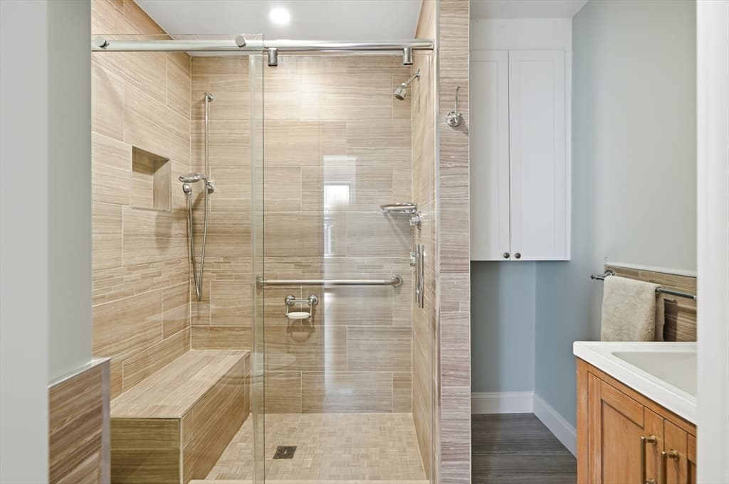 Condominium at 9 Hatch St # 2, Boston MA 02127, Boston, photo 12 of 25