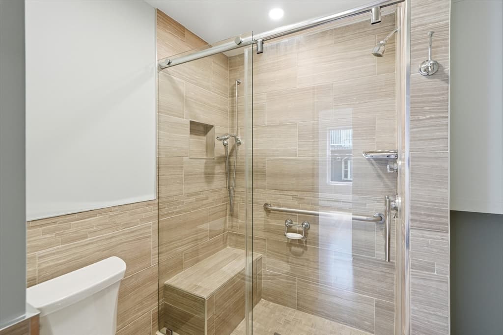 Condominium at 9 Hatch St # 2, Boston MA 02127, Boston, photo 11 of 25