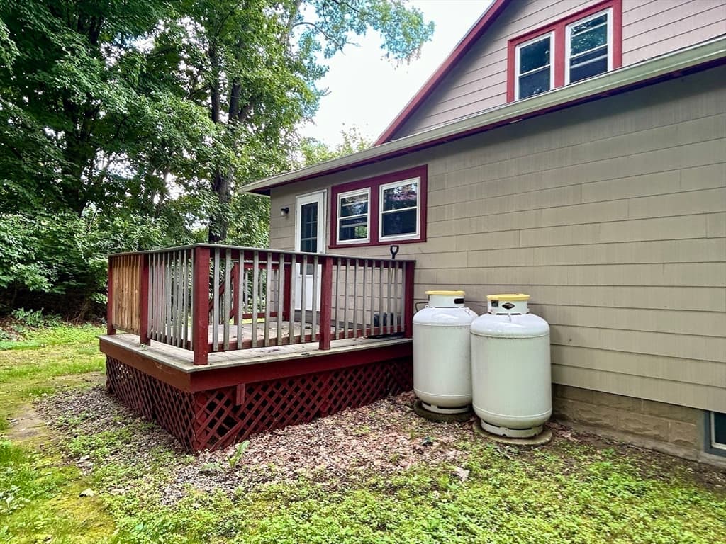 Single Family Residence at 410 Silver St, Greenfield MA 01301, Greenfield, photo 26 of 27