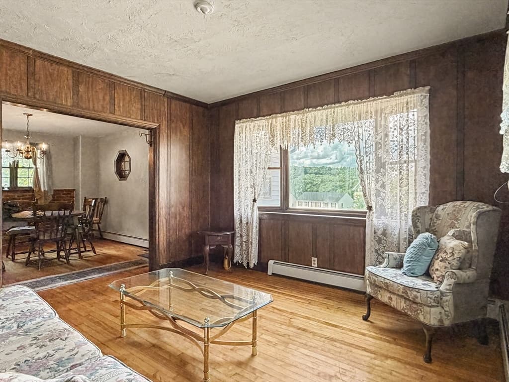Single Family Residence at 434 Hamilton, Worcester MA 01604, Worcester, photo 7 of 32