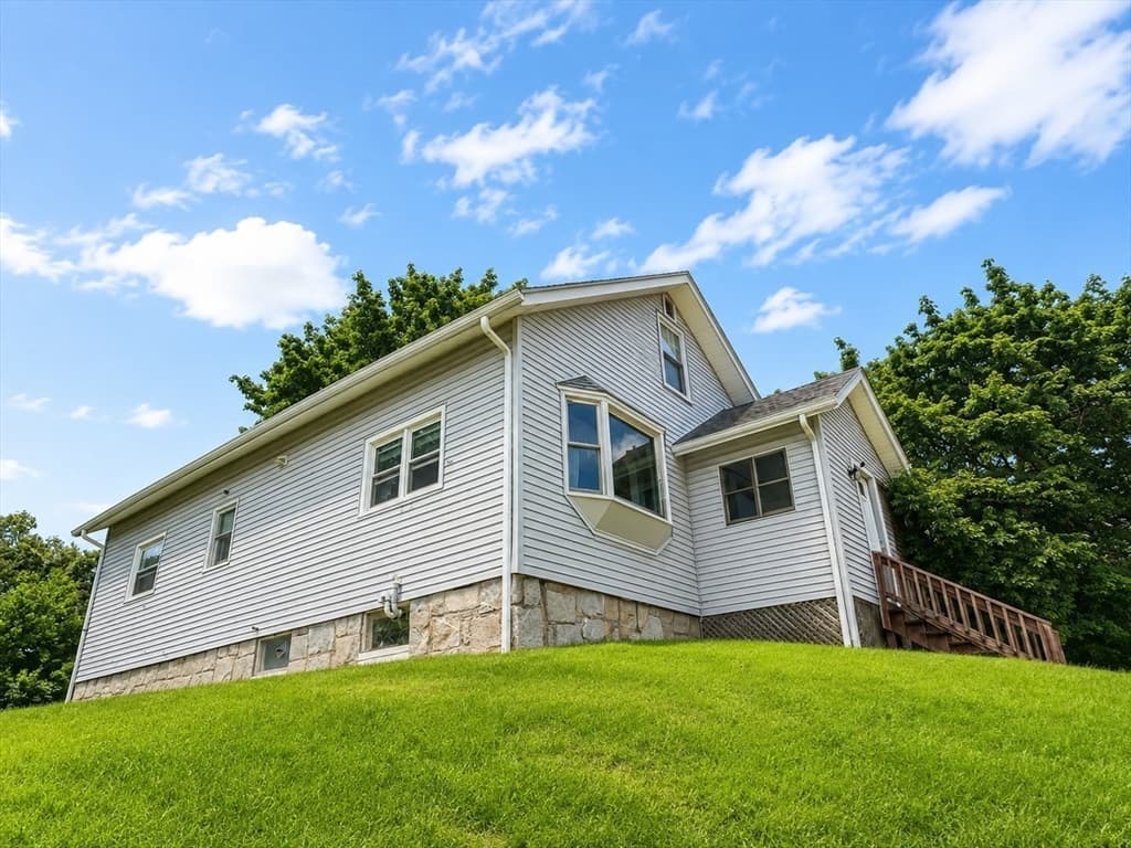 434 Hamilton, Worcester MA 01604