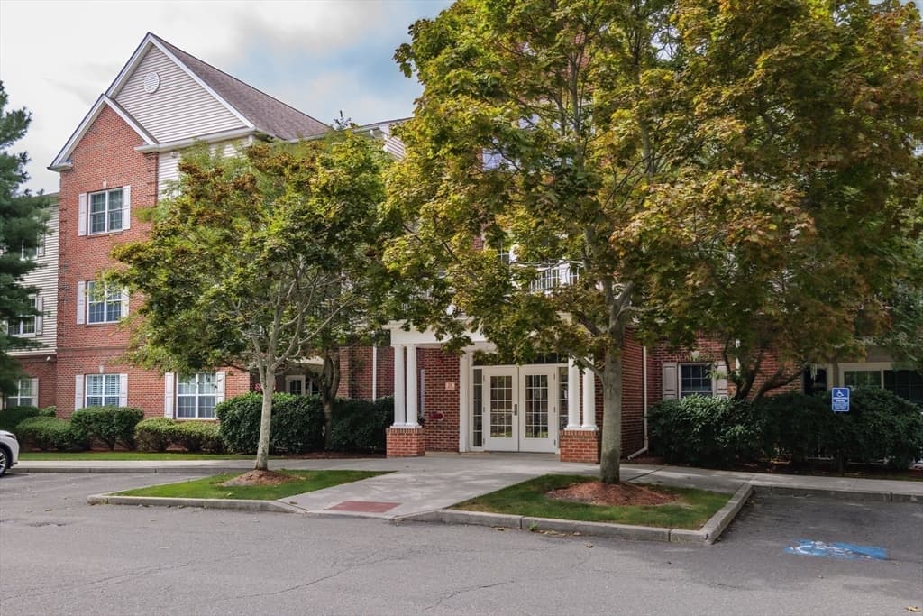 Condominium at 172 Haverhill St # 219, Andover MA 01810, Andover, photo 27 of 29