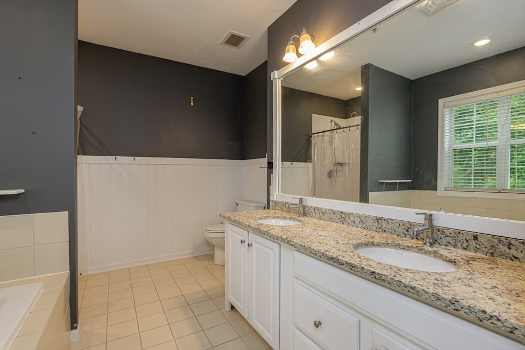 Condominium at 172 Haverhill St # 219, Andover MA 01810, Andover, photo 16 of 29