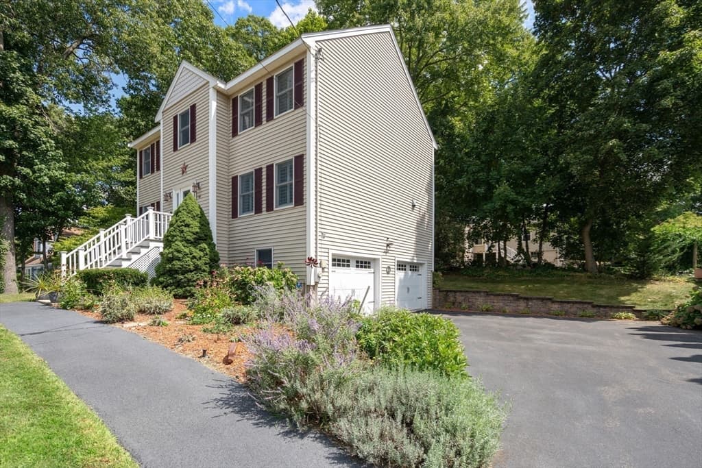Single Family Residence at 15 Island Road, Lynnfield MA 01940, Lynnfield, photo 32 of 35
