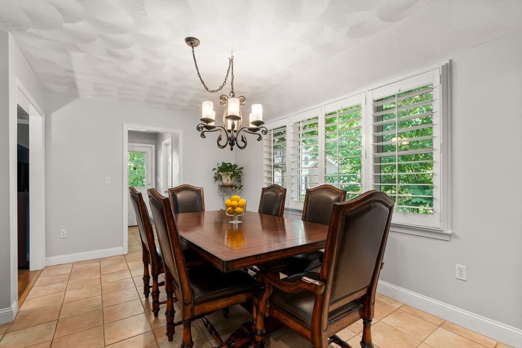 Single Family Residence at 15 Island Road, Lynnfield MA 01940, Lynnfield, photo 9 of 35