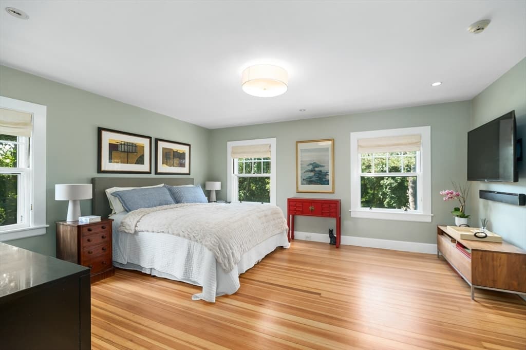 Single Family Residence at 8 Brier Rd, Gloucester MA 01930, Gloucester, photo 22 of 41