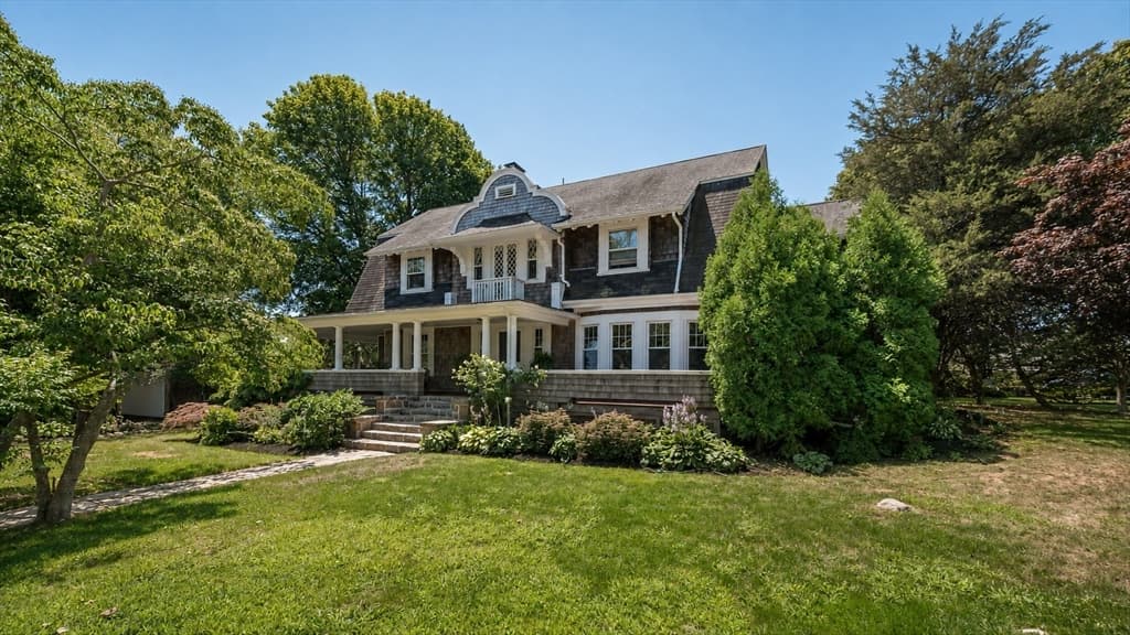 Single Family Residence at 8 Brier Rd, Gloucester MA 01930, Gloucester, photo 4 of 41