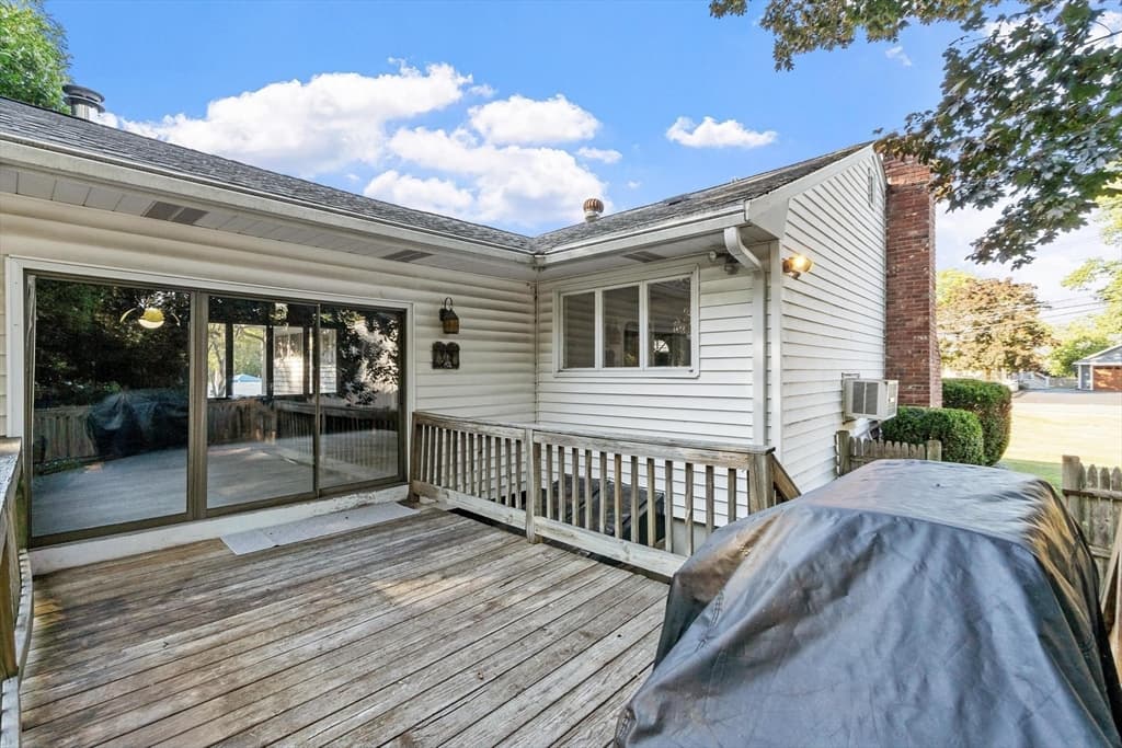 Single Family Residence at 403 Middlesex Turnpike, Billerica MA 01821, Billerica, photo 26 of 33