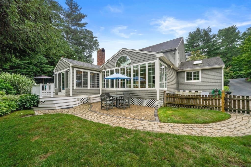 Single Family Residence at 2 Silver Lake Dr, Kingston MA 02364, Kingston, photo 12 of 31