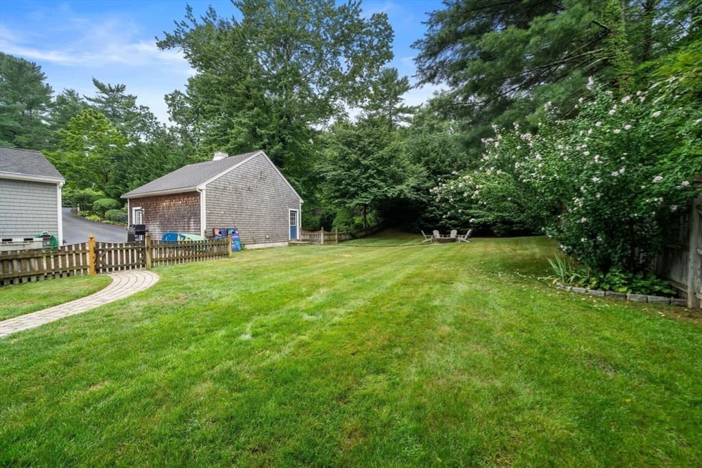 Single Family Residence at 2 Silver Lake Dr, Kingston MA 02364, Kingston, photo 26 of 31