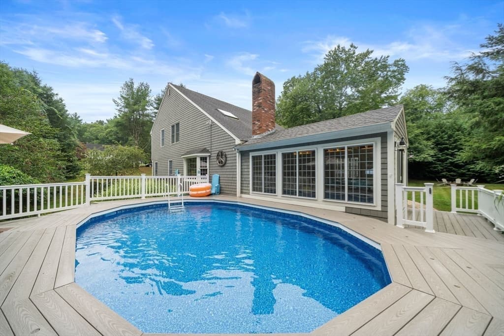 Single Family Residence at 2 Silver Lake Dr, Kingston MA 02364, Kingston, photo 11 of 31