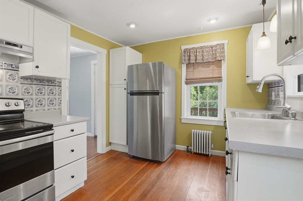 Single Family Residence at 83 New Boston Road, Sturbridge MA 01566, Sturbridge, photo 5 of 22