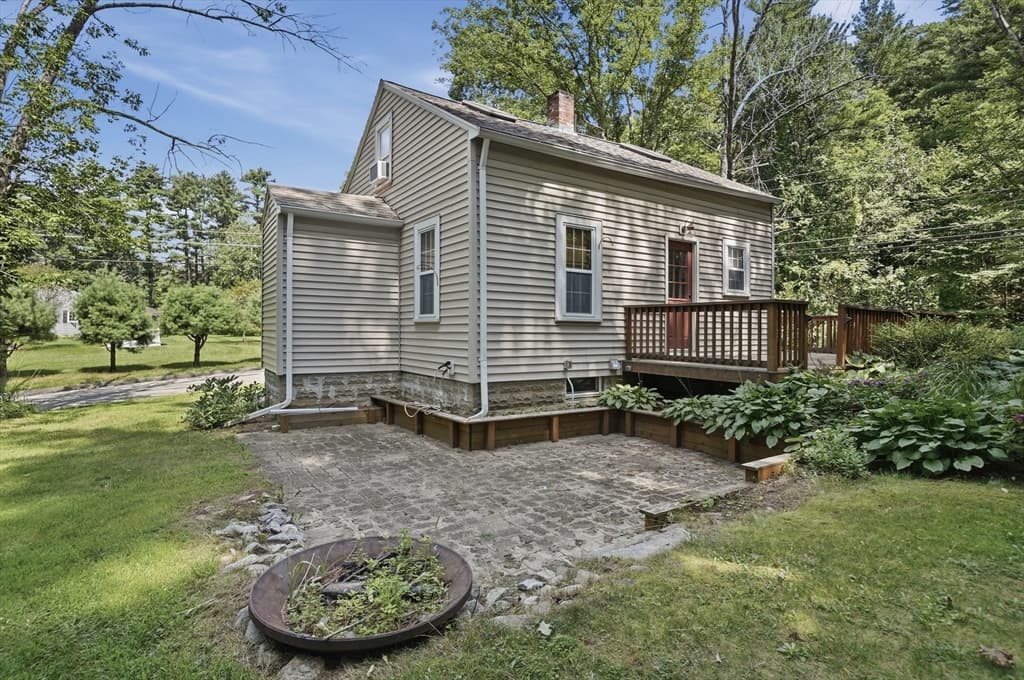 Single Family Residence at 83 New Boston Road, Sturbridge MA 01566, Sturbridge, photo 19 of 22