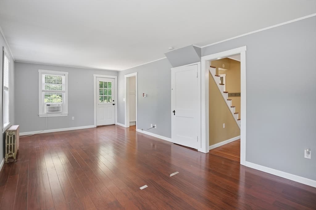 Single Family Residence at 83 New Boston Road, Sturbridge MA 01566, Sturbridge, photo 4 of 22