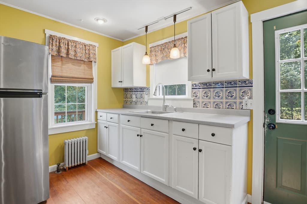 Single Family Residence at 83 New Boston Road, Sturbridge MA 01566, Sturbridge, photo 8 of 22
