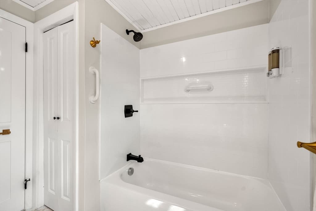 Single Family Residence at 133 Old Point, Newburyport MA 01950, Newburyport, photo 18 of 42