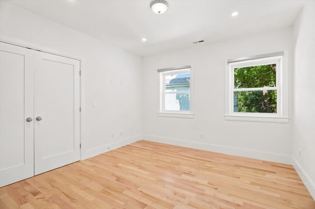 Condominium at 8 Leyden Ave # 8, Medford MA 02155, Medford, photo 34 of 40