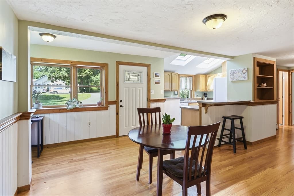 Single Family Residence at 3 Benjamin Road, Shirley MA 01464, Shirley, photo 8 of 40