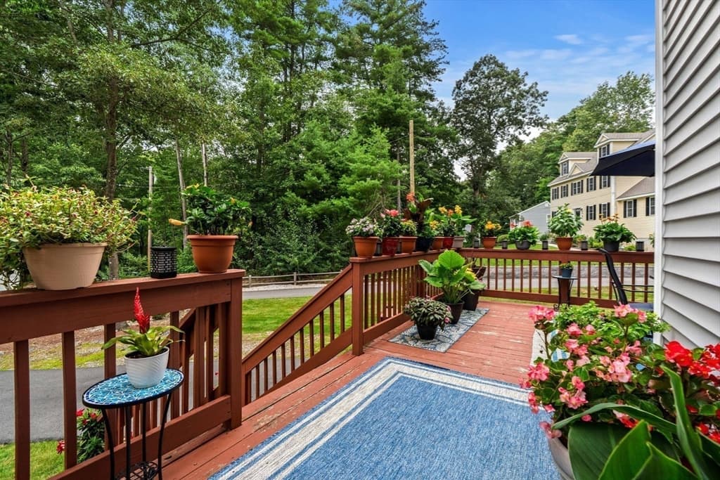 Single Family Residence at 82 Keystone Ln, Billerica MA 01821, Billerica, photo 6 of 31