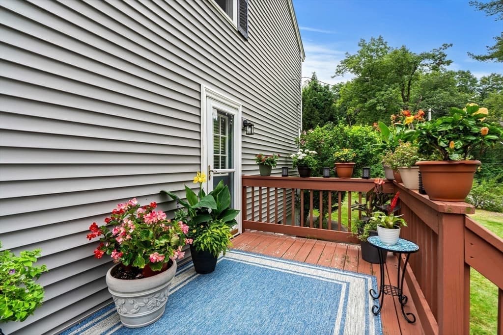 Single Family Residence at 82 Keystone Ln, Billerica MA 01821, Billerica, photo 8 of 31