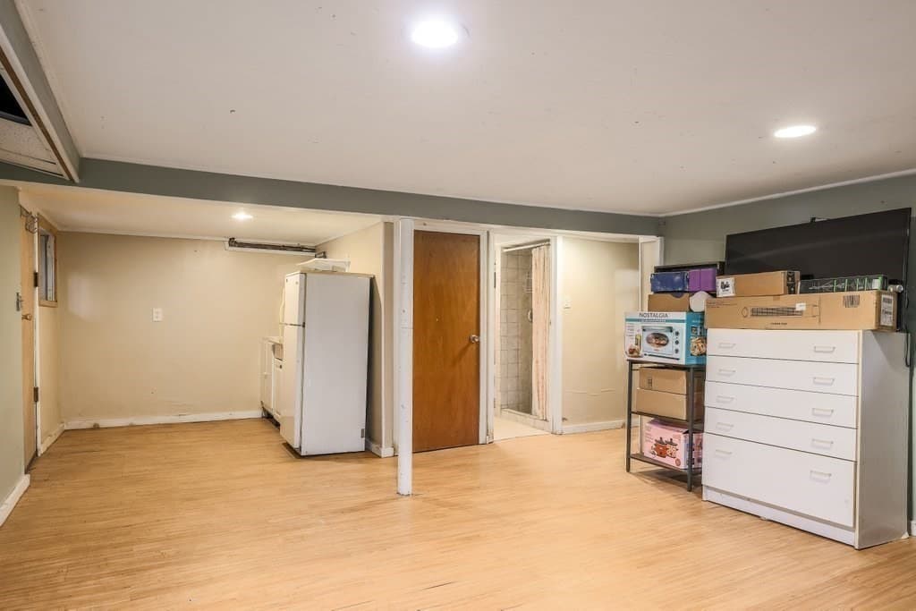 Single Family Residence at 38 Fay Rd, Framingham MA 01702, Framingham, photo 23 of 30