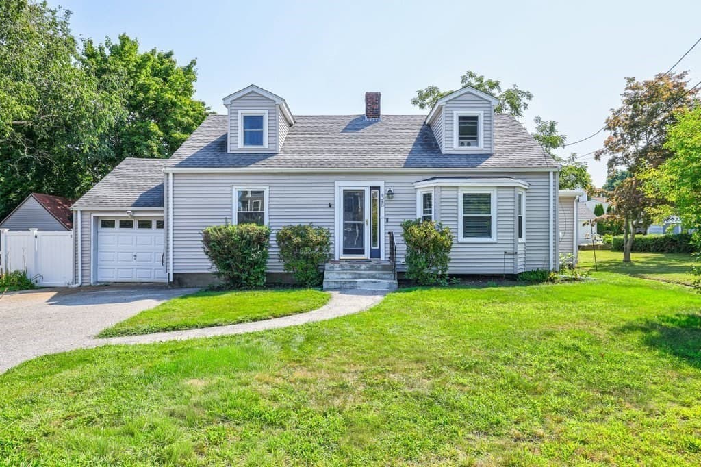 38 Fay Rd, Framingham MA 01702