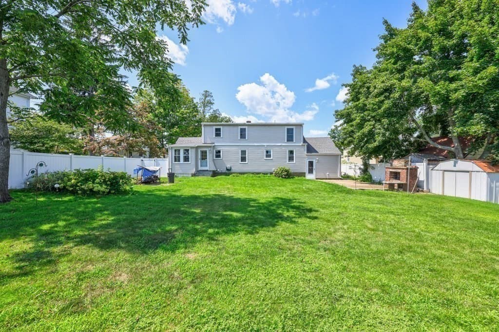 Single Family Residence at 38 Fay Rd, Framingham MA 01702, Framingham, photo 4 of 30