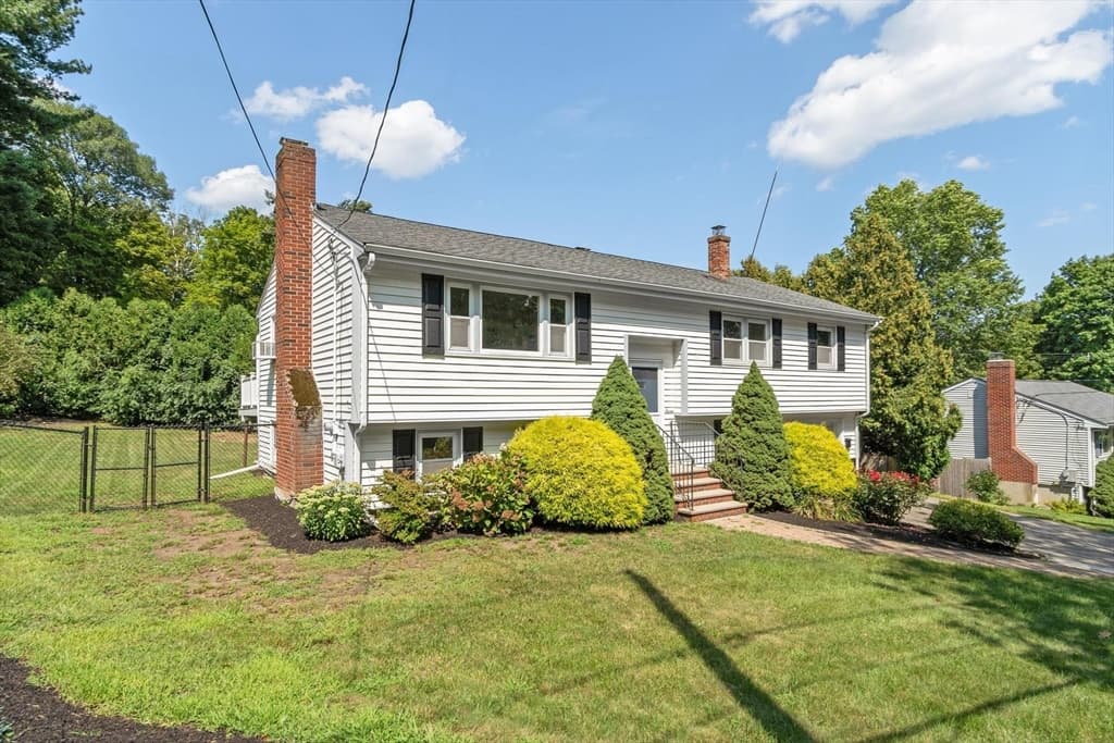 Single Family Residence at 7 Locust Street, Reading MA 01867, Reading, photo 3 of 40