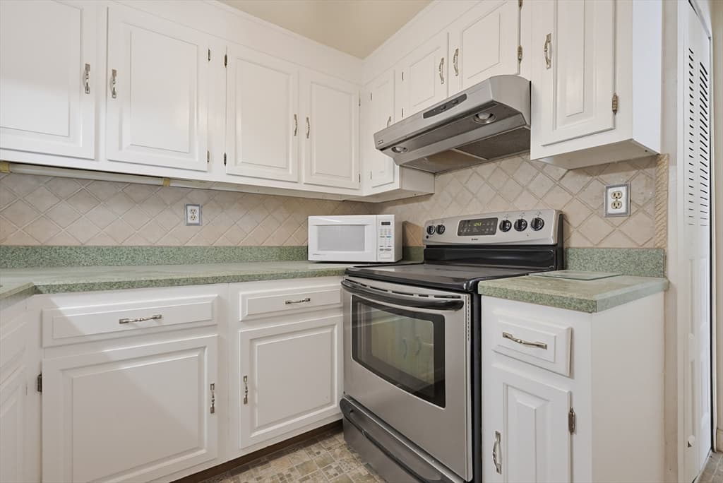 Condominium at 7 Highview Drive # 7, Sandwich MA 02563, Sandwich, photo 7 of 30