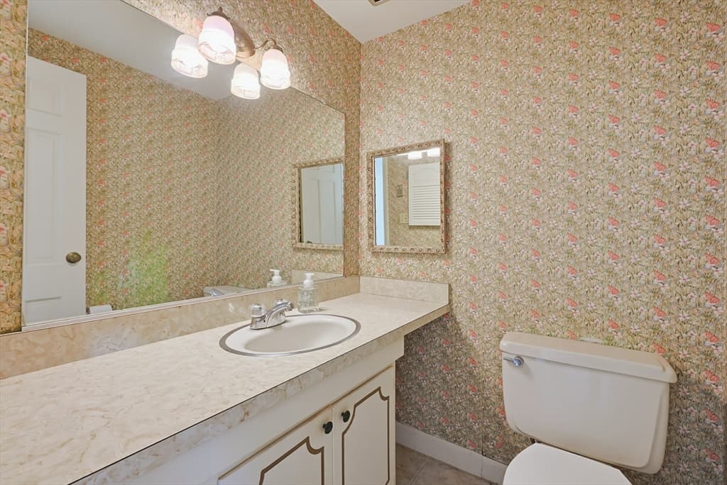 Condominium at 7 Highview Drive # 7, Sandwich MA 02563, Sandwich, photo 18 of 30