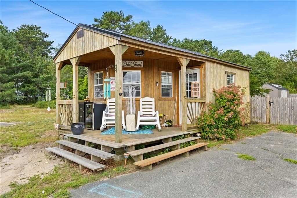 Single Family Residence at 28 Sunset Blvd, Wareham MA 02538, Wareham, photo 3 of 21