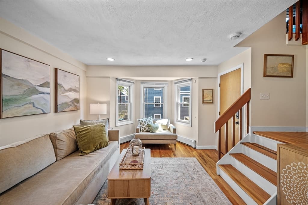 Condominium at 21 Mall St # 2, Salem MA 01970, Salem, photo 6 of 33