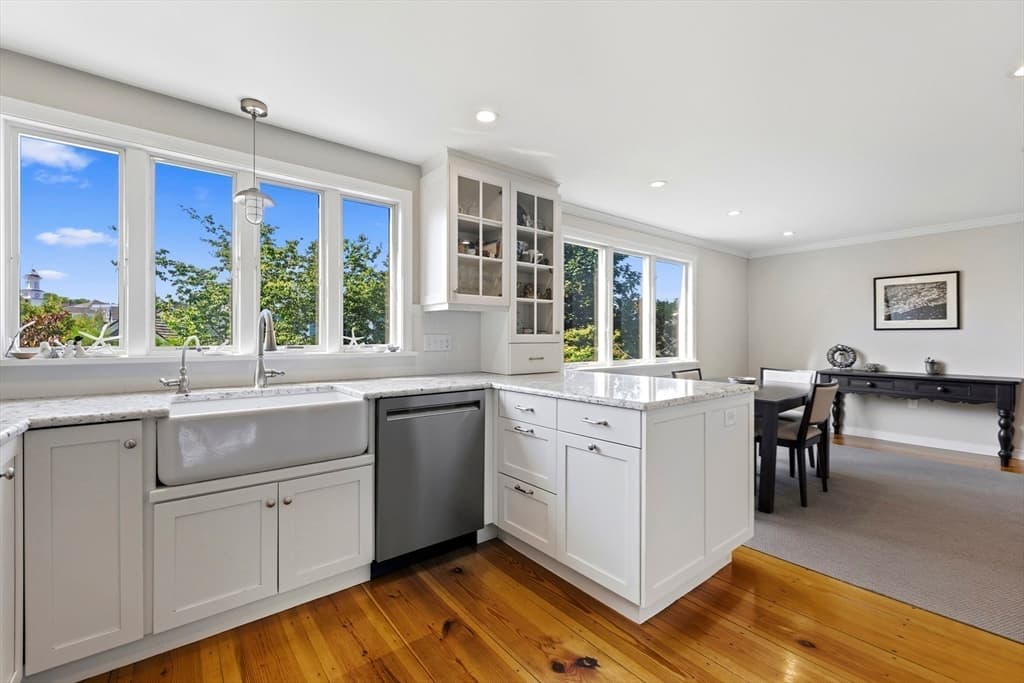 Single Family Residence at 2 Mariners Ln, Marblehead MA 01945, Marblehead, photo 6 of 28