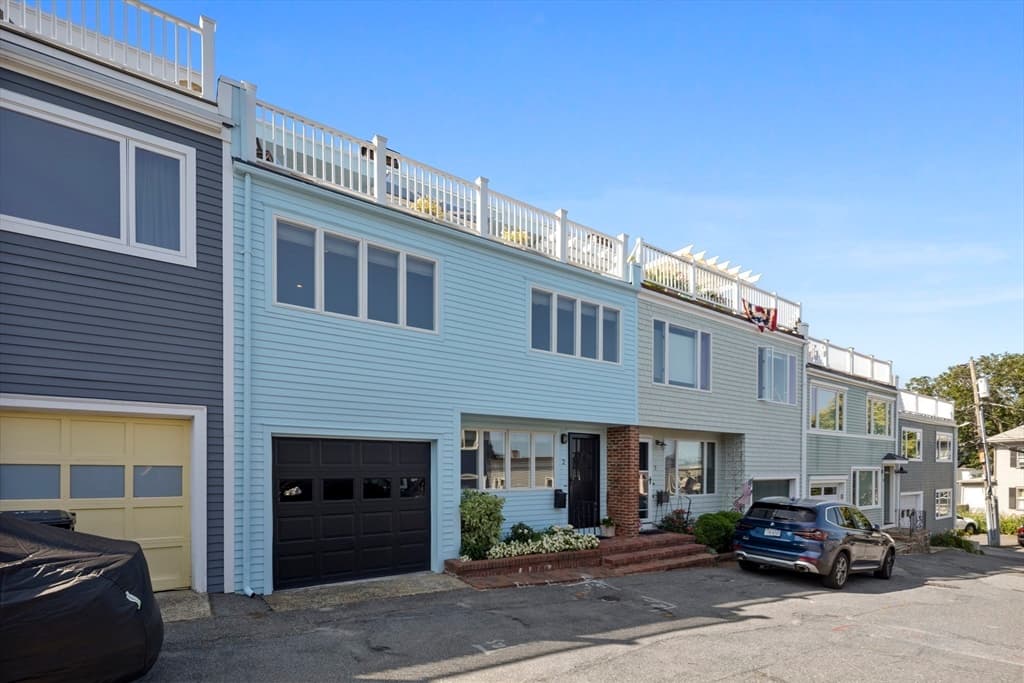 Single Family Residence at 2 Mariners Ln, Marblehead MA 01945, Marblehead, photo 3 of 28