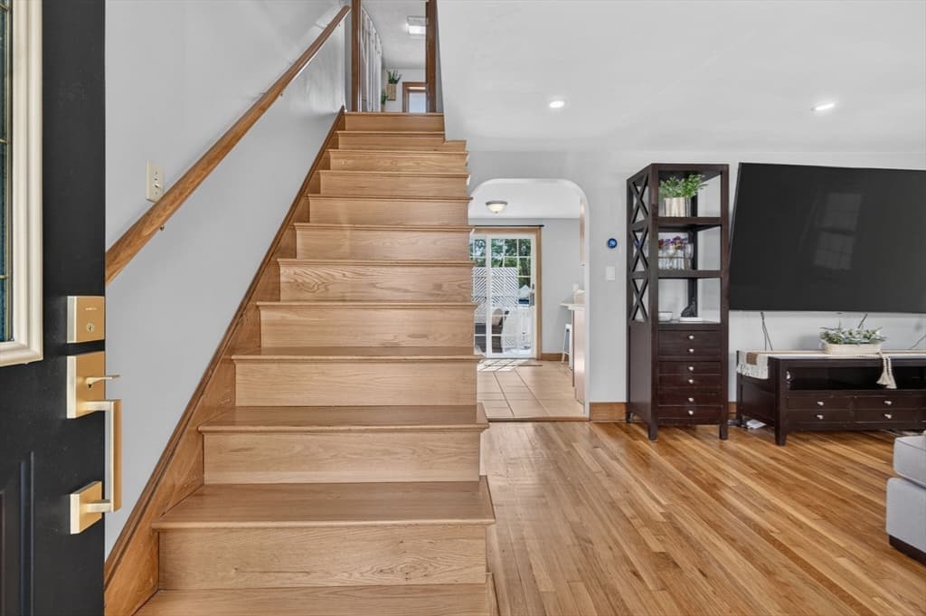 Single Family Residence at 3 Wormstead St, Saugus MA 01906, Saugus, photo 20 of 40