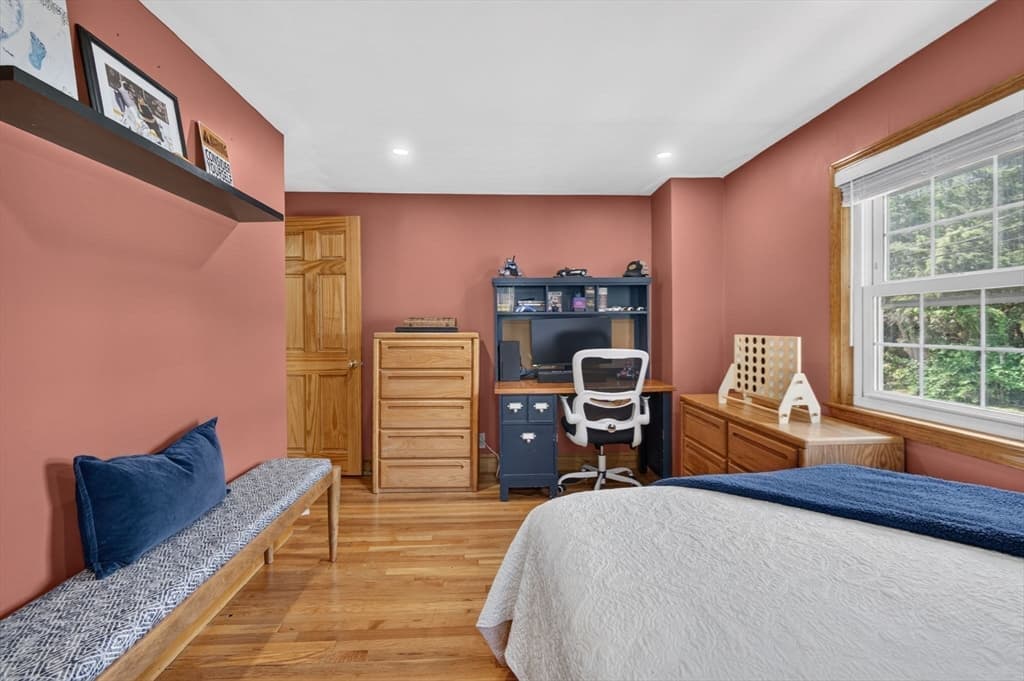 Single Family Residence at 3 Wormstead St, Saugus MA 01906, Saugus, photo 15 of 40