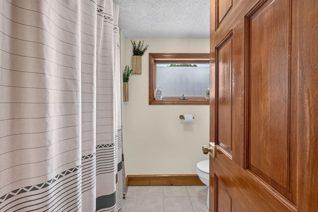Single Family Residence at 3 Wormstead St, Saugus MA 01906, Saugus, photo 25 of 40