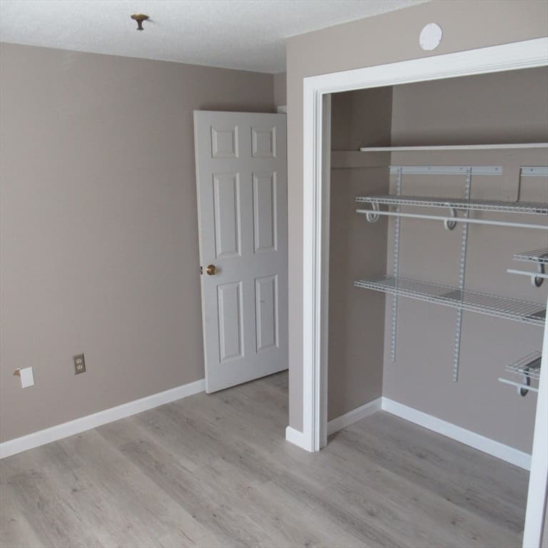 Condominium at 14 Lantern Lane # 7, Dracut MA 01826, Dracut, photo 13 of 20