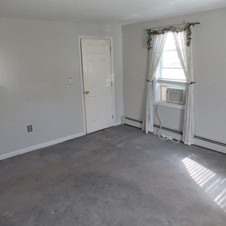 Condominium at 14 Lantern Lane # 7, Dracut MA 01826, Dracut, photo 17 of 20