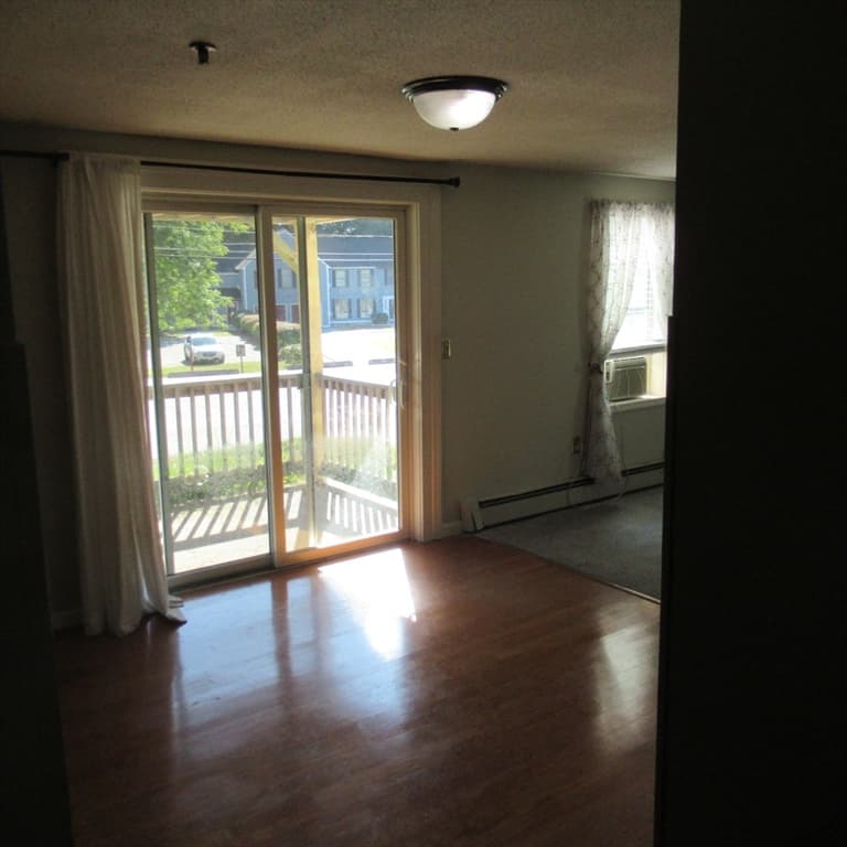 Condominium at 14 Lantern Lane # 7, Dracut MA 01826, Dracut, photo 7 of 20