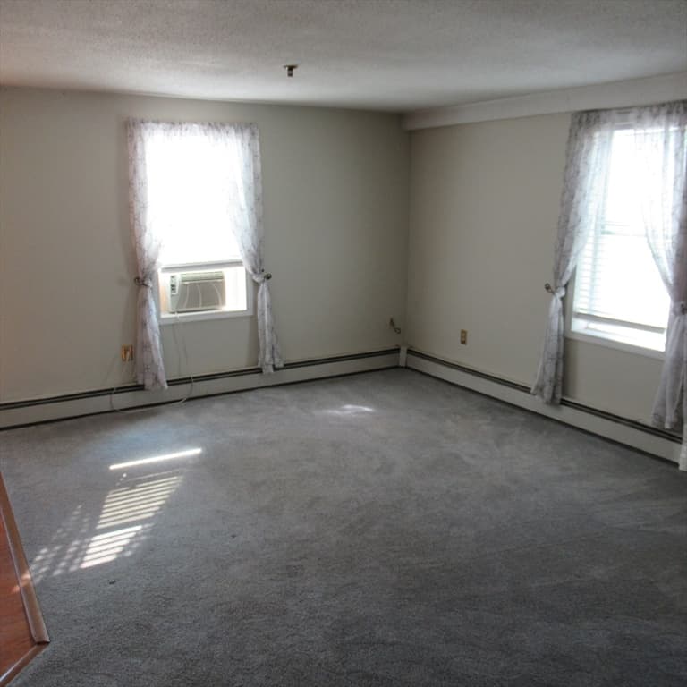 Condominium at 14 Lantern Lane # 7, Dracut MA 01826, Dracut, photo 10 of 20