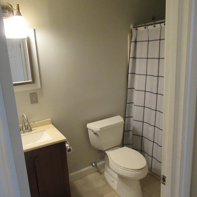 Condominium at 14 Lantern Lane # 7, Dracut MA 01826, Dracut, photo 14 of 20
