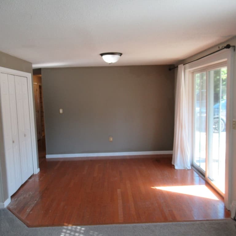 Condominium at 14 Lantern Lane # 7, Dracut MA 01826, Dracut, photo 8 of 20
