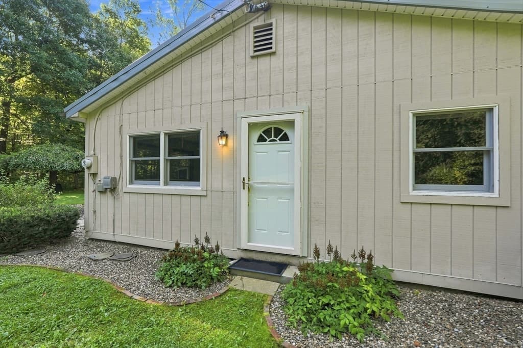 Single Family Residence at 55 North St, Belchertown MA 01007, Belchertown, photo 3 of 37