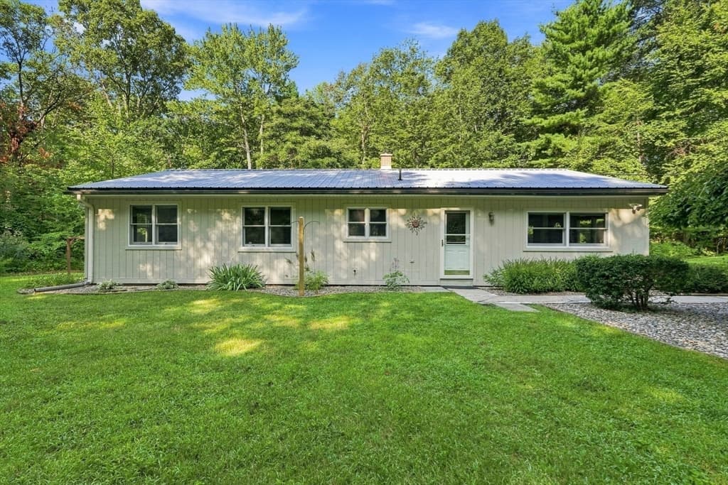 Single Family Residence at 55 North St, Belchertown MA 01007, Belchertown, photo 5 of 37