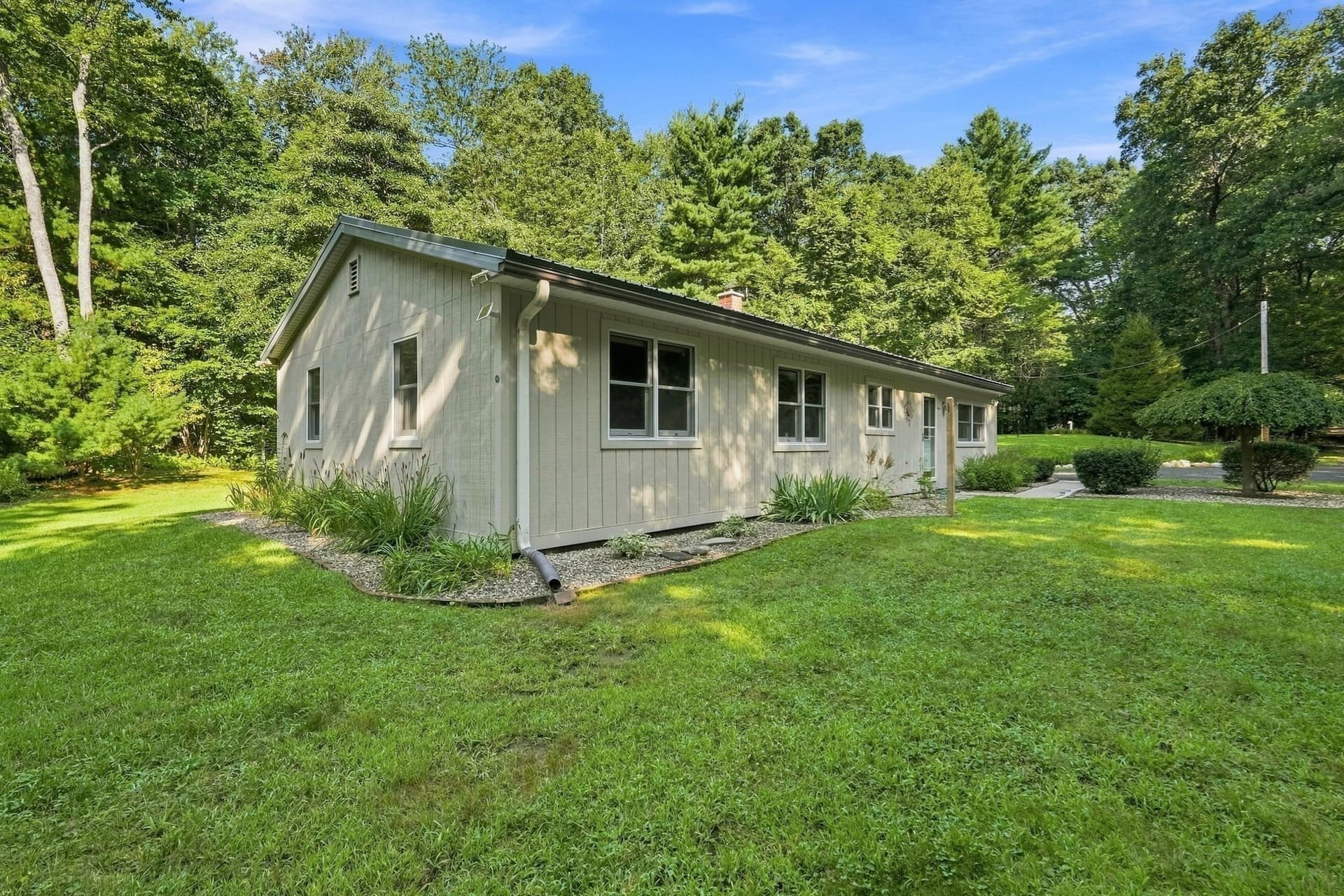 Single Family Residence at 55 North St, Belchertown MA 01007, photo 33 of 38
