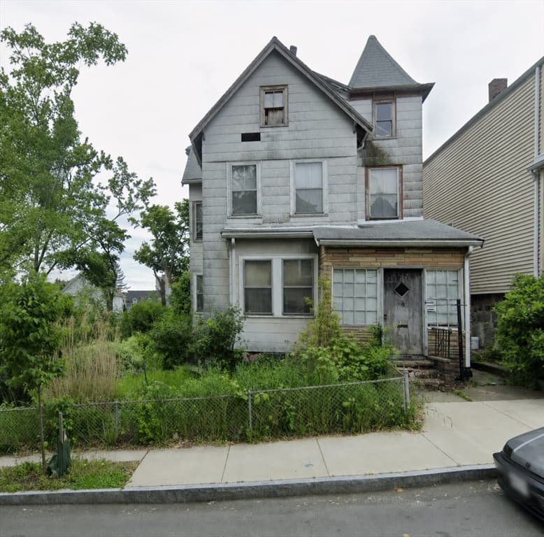 15R & 15 Lambert Ave, Chelsea MA 02150